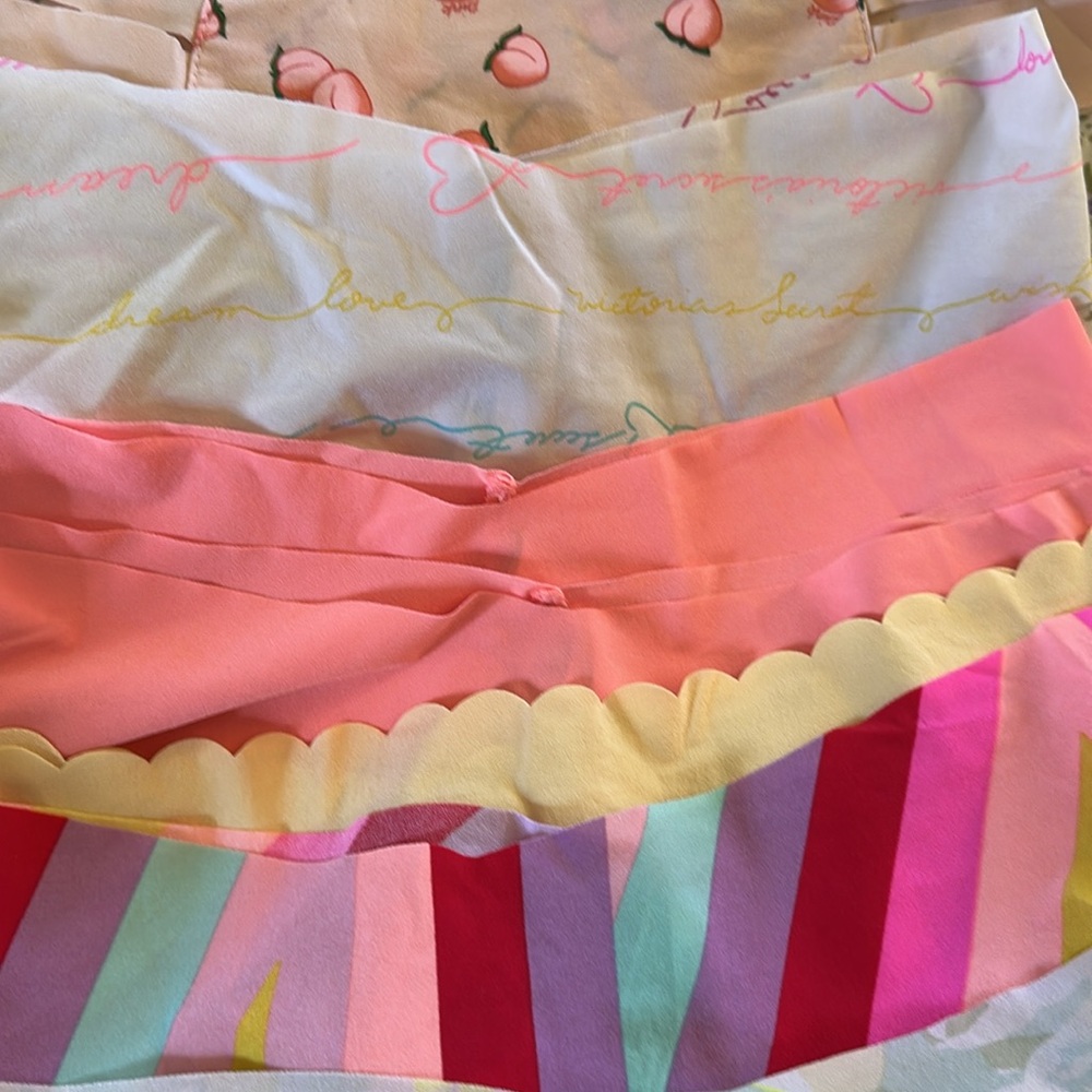 15 Victoria’s Secret Lot of Seamless Thong Panties 12 pairs Medium 3 pairs Large - Picture 6 of 12